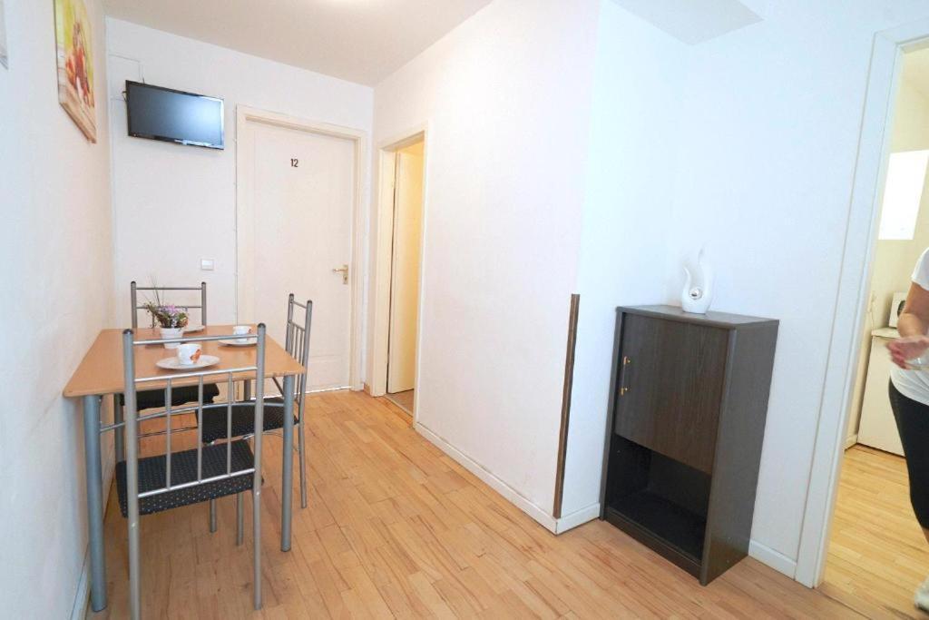Bnb Potsdamer Platz Rooms & Apartments Berlin Exteriör bild